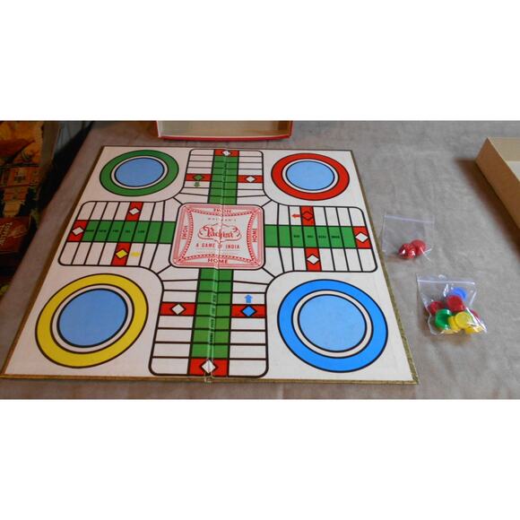 Vintage 1969 Whitman Pachisi: A Game of India #4728 No Shaker Cup - Picture 4 of 9